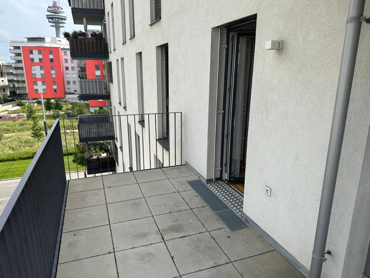 Hauptbahnhof Ferienwohnung Am Park เวียนนา ภายนอก รูปภาพ