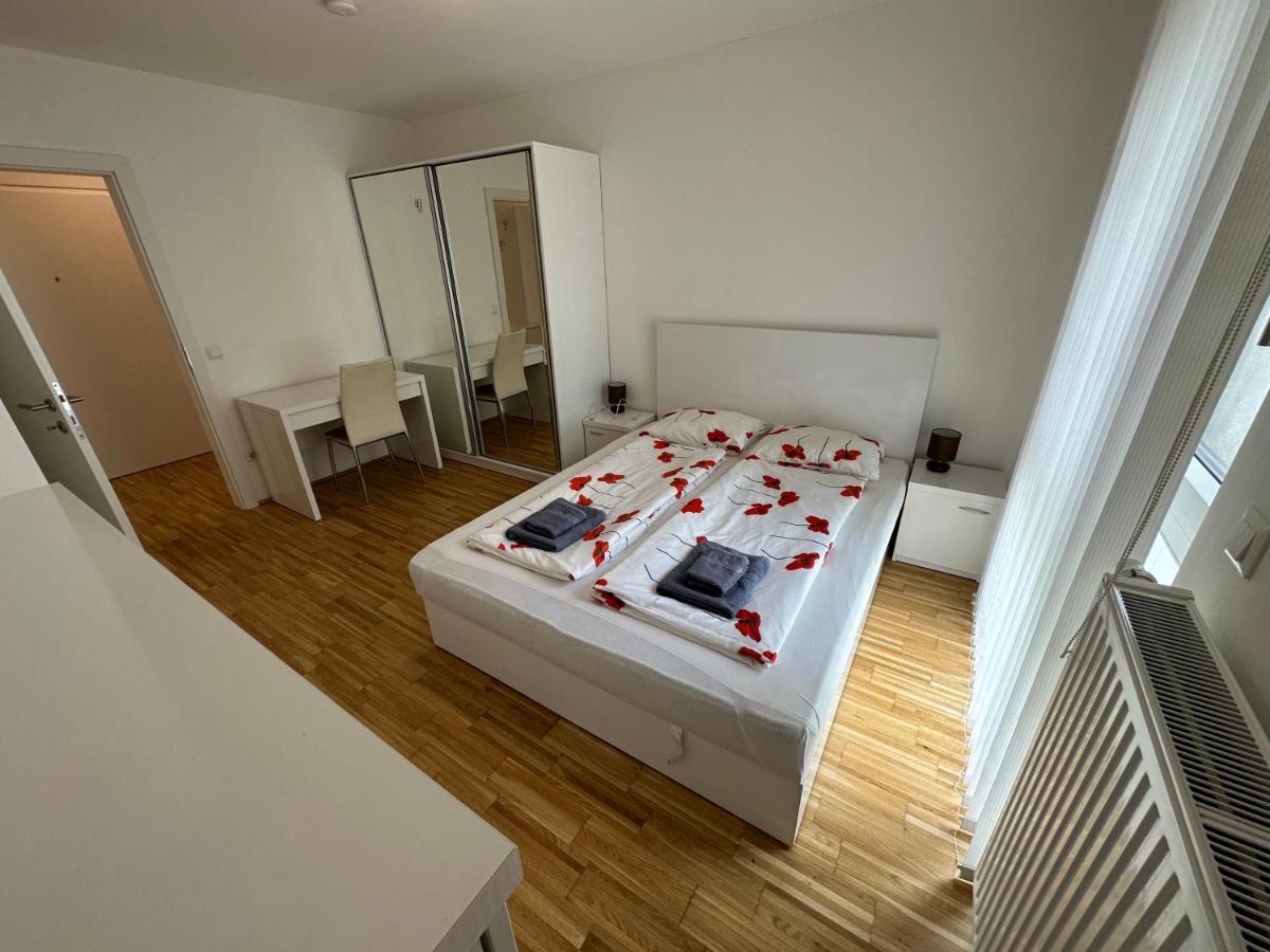 Hauptbahnhof Ferienwohnung Am Park เวียนนา ภายนอก รูปภาพ
